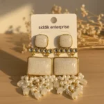 Luxury Golden Earring – Premium High-Fashion Collection